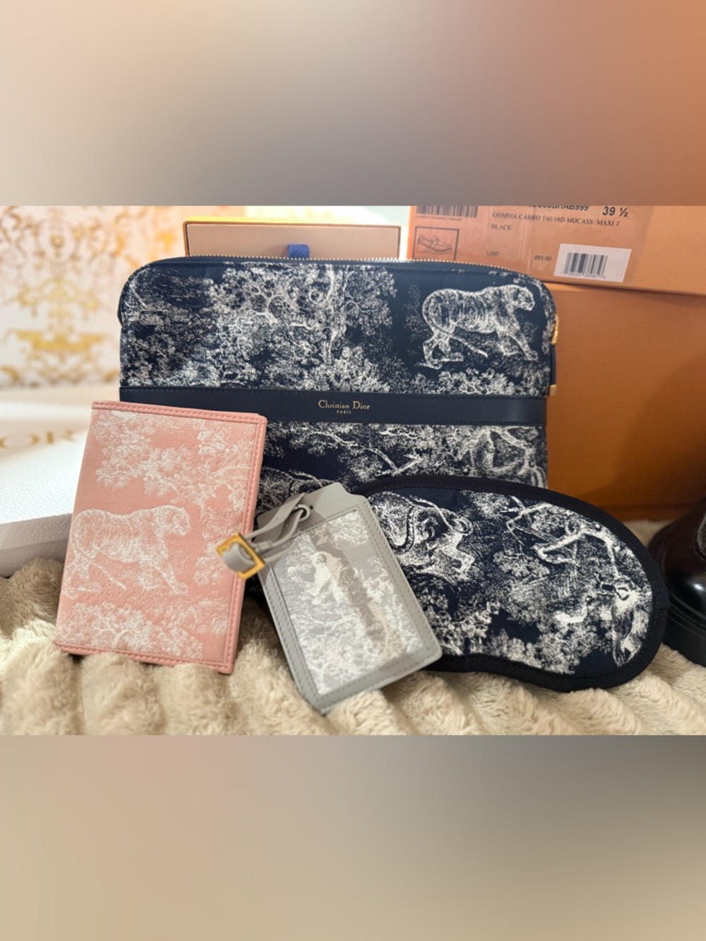 Authentic Dior Toile Travel Set - brand new in box - purchased at Dior boutique - Picture 2 of 5
